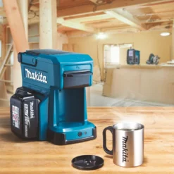 Makita Akku / Netz Tragbare Mobile Kaffeemaschine Caffee DCM501Z 18V 230V -Kaffeemaschinenladen 8c50386c3ed475ba1049c1620359fee6