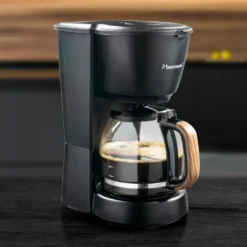 Bestron Filter-Kaffeemaschine Für 10 Tassen Kaffee, Inkl. 1,5 Liter Glaskanne, Permanentfilter & Warmhalteplatte, 1.000 Watt, Black & Wood-Design, Farbe: Schwarz / Holz -Kaffeemaschinenladen 8e728bce31eff8c8235c0b81692079ae