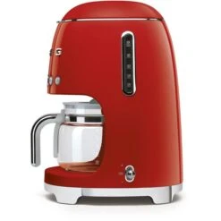 Smeg Kaffeemaschine DCF02RDEU 50er Retro Style, Edelstahl, Glaskanne, Für 10 Tassen, Rot -Kaffeemaschinenladen a672d6666c10f5d6d80f0c267743bd456c8fe823 kaffeemaschine smeg dcf02rdeu 50er retro style